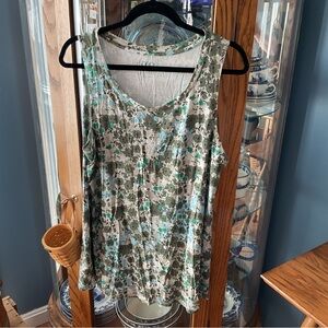 LOGO by Lori Goldstein Olive, Mint and Cream Floral Scoop Tank 1x